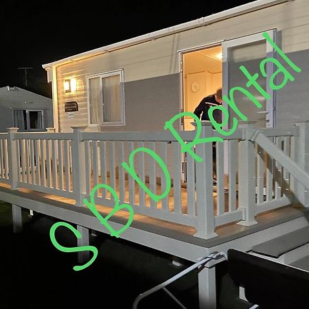 Summer Breeze Deluxe Caravan Rental Saint Osyth 외부 사진