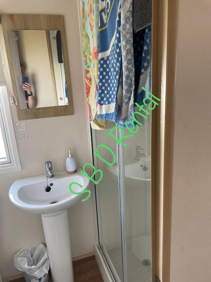 Summer Breeze Deluxe Caravan Rental Saint Osyth 외부 사진