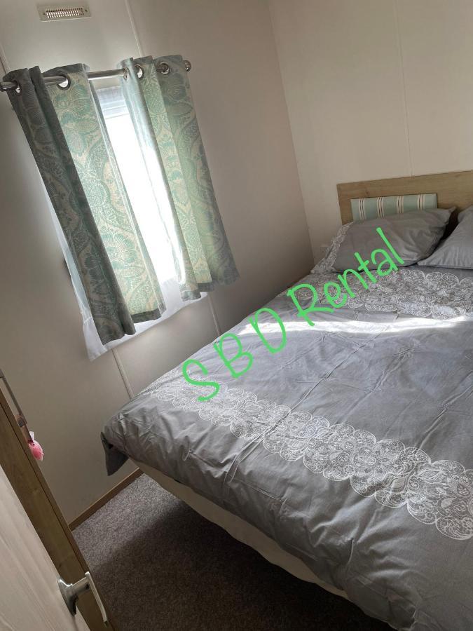 Summer Breeze Deluxe Caravan Rental Saint Osyth 외부 사진