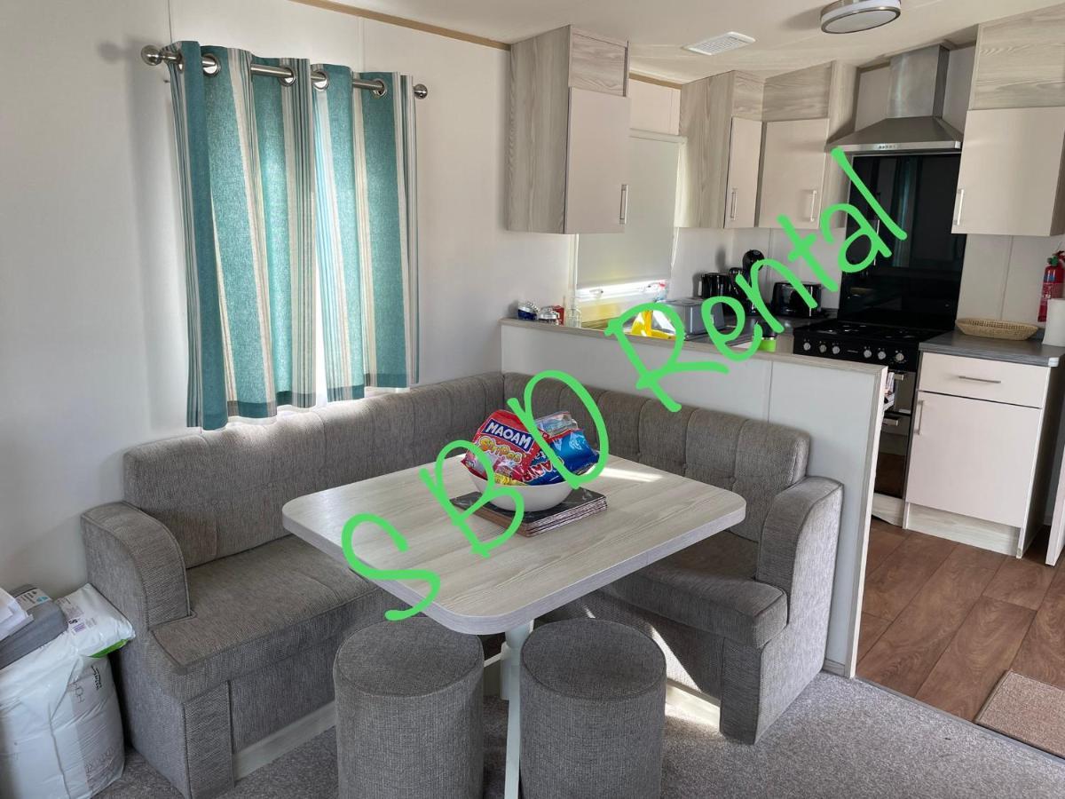 Summer Breeze Deluxe Caravan Rental Saint Osyth 외부 사진