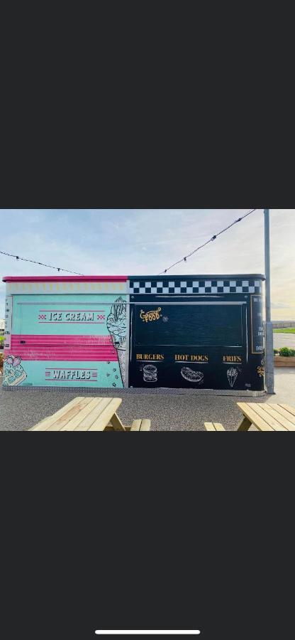 Summer Breeze Deluxe Caravan Rental Saint Osyth 외부 사진