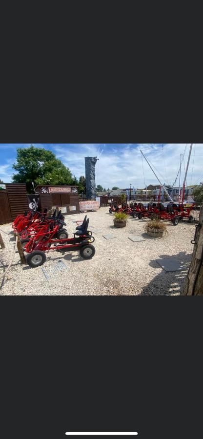 Summer Breeze Deluxe Caravan Rental Saint Osyth 외부 사진